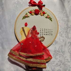 Hoop Art ricamato a mano, coppia in abiti punjabi, vestito sposa in tulle rosso 3D, calendario, regalo anniversario